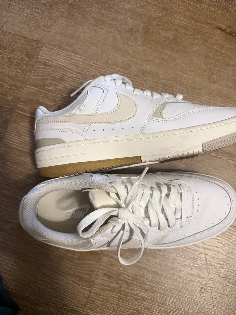 Nike women’s White and Cream Low-Top Sneakers